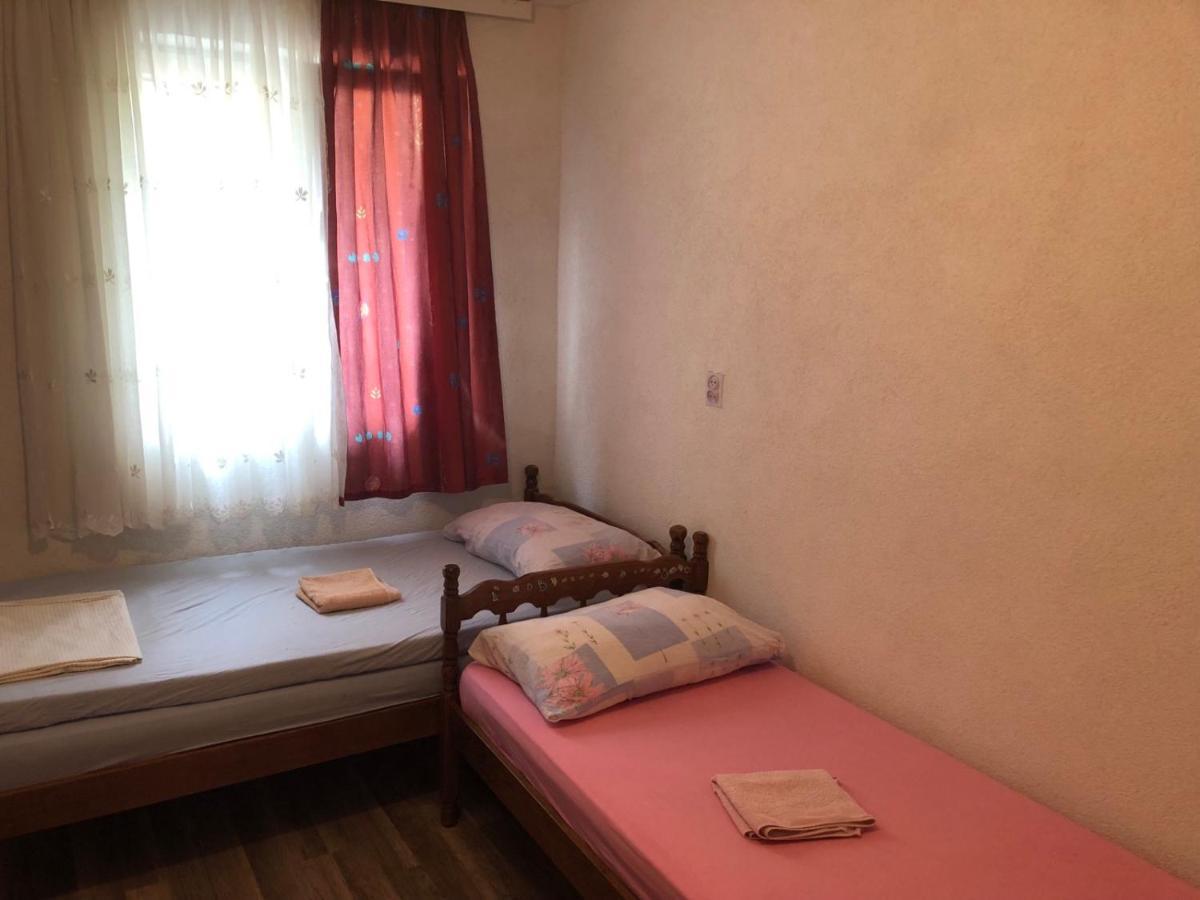 Guesthouse Star Mostar Buitenkant foto